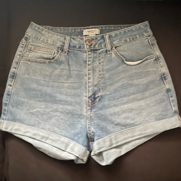 3/$15 Forever 21 Womens Denim Blue Jean Shorts Rolled Hem - Picture 4 of 6